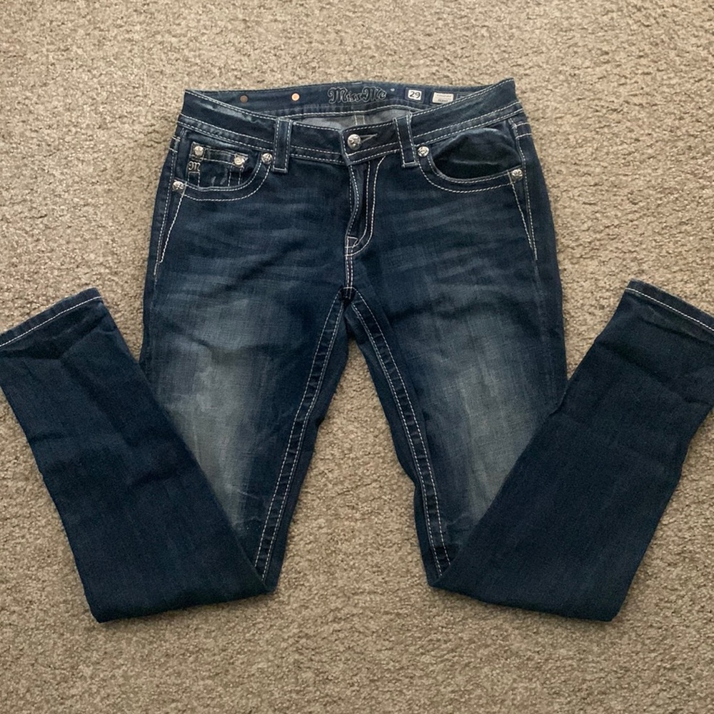 Miss Me. Signature Skinny. Size 29. Inseam 31